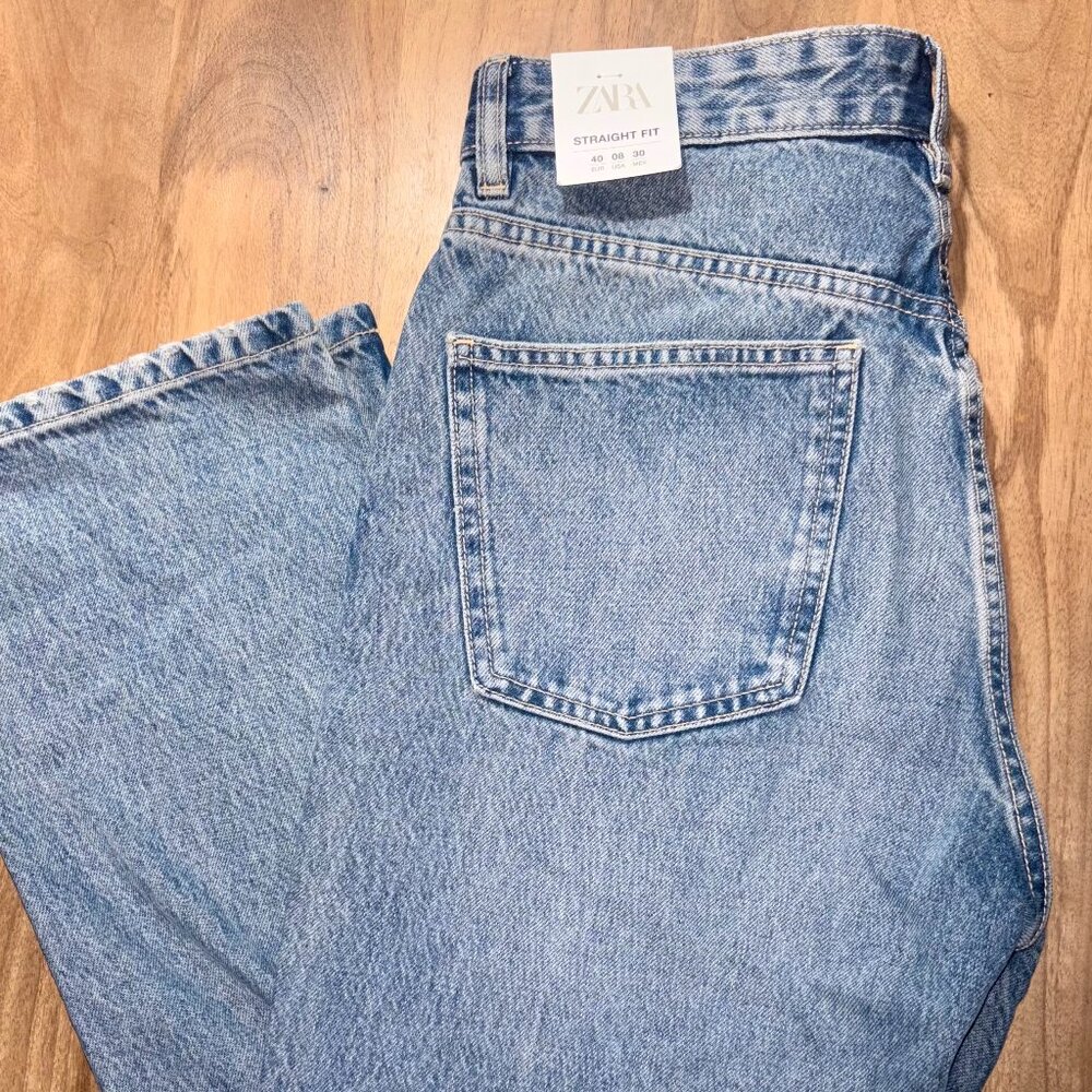ZARA High Rise Straight Fit Jeans - Size 8 (US) / 40 (EUR) - New with Tags